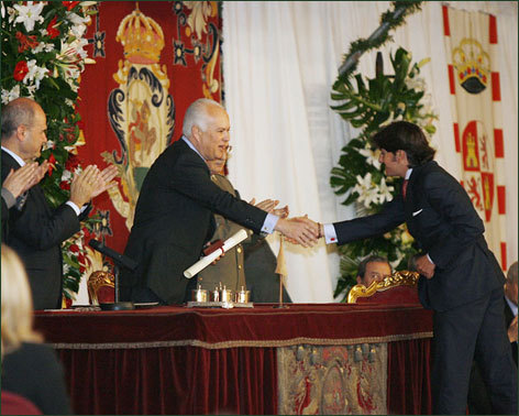 Diego Ventura, premio al Mejor Caballero Rejoneador por la Real Maestranza de Sevilla