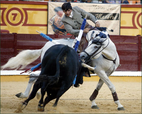 Un Ventura arrasador corta cuatro orejas en Badajoz