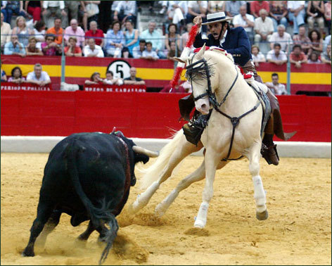 Diego Ventura, muy por encima de su lote, sale a hombros