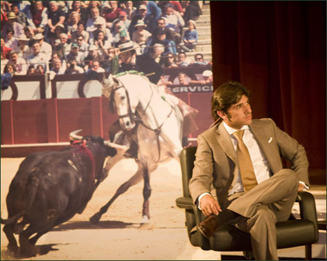 Ventura habla de toros y caballos en el Mano a mano de Cajasol