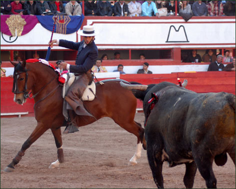 Valor a raudales ante toros complicados en Saltillo