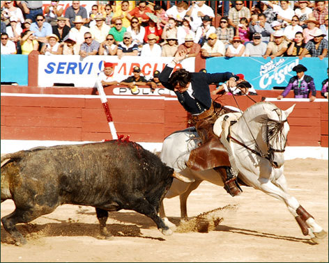 Diego Ventura repite éxito en Mérida al cortar tres orejas