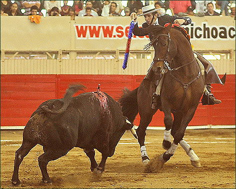 Oreja ante toros imposibles en Moroleón