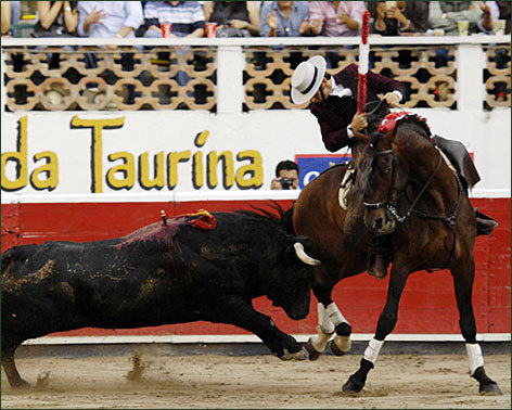 Diego Ventura obtiene triunfo de cuatro orejas y rabo en Querétaro