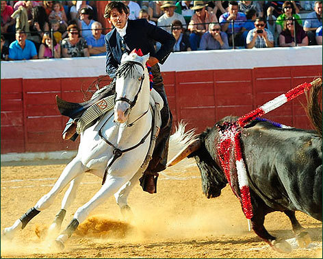Diego Ventura corta tres orejas en Santisteban