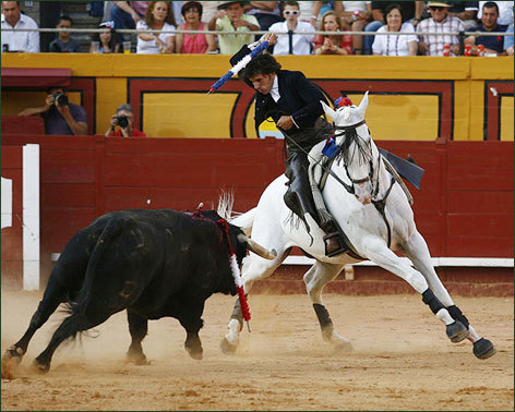Algeciras: otra puerta grande a pesar de no tener toros
