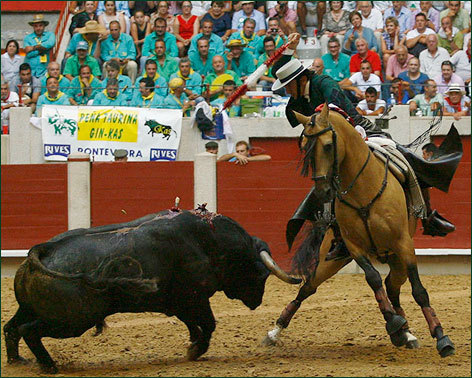 Ventura arrasa en Pontevedra