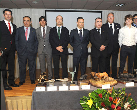 Diego Ventura recoge el premio al mejor rejoneador de la Feria de Murcia