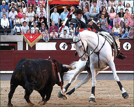 Diego Ventura da una gran tarde y corta una oreja en Madrid