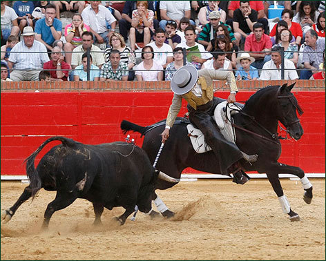 Diego Ventura le corta tres orejas a la de Fuente Ymbro en Teruel