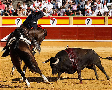 Ventura triunfa de nuevo: tres orejas en Tudela