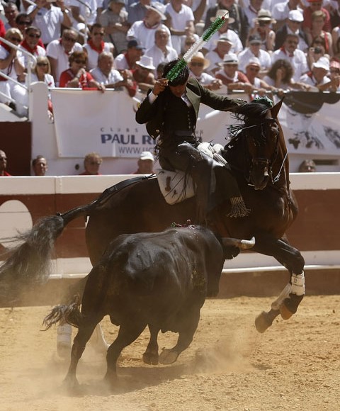 Diego Ventura lo borda en Dax, pero le falla el acero