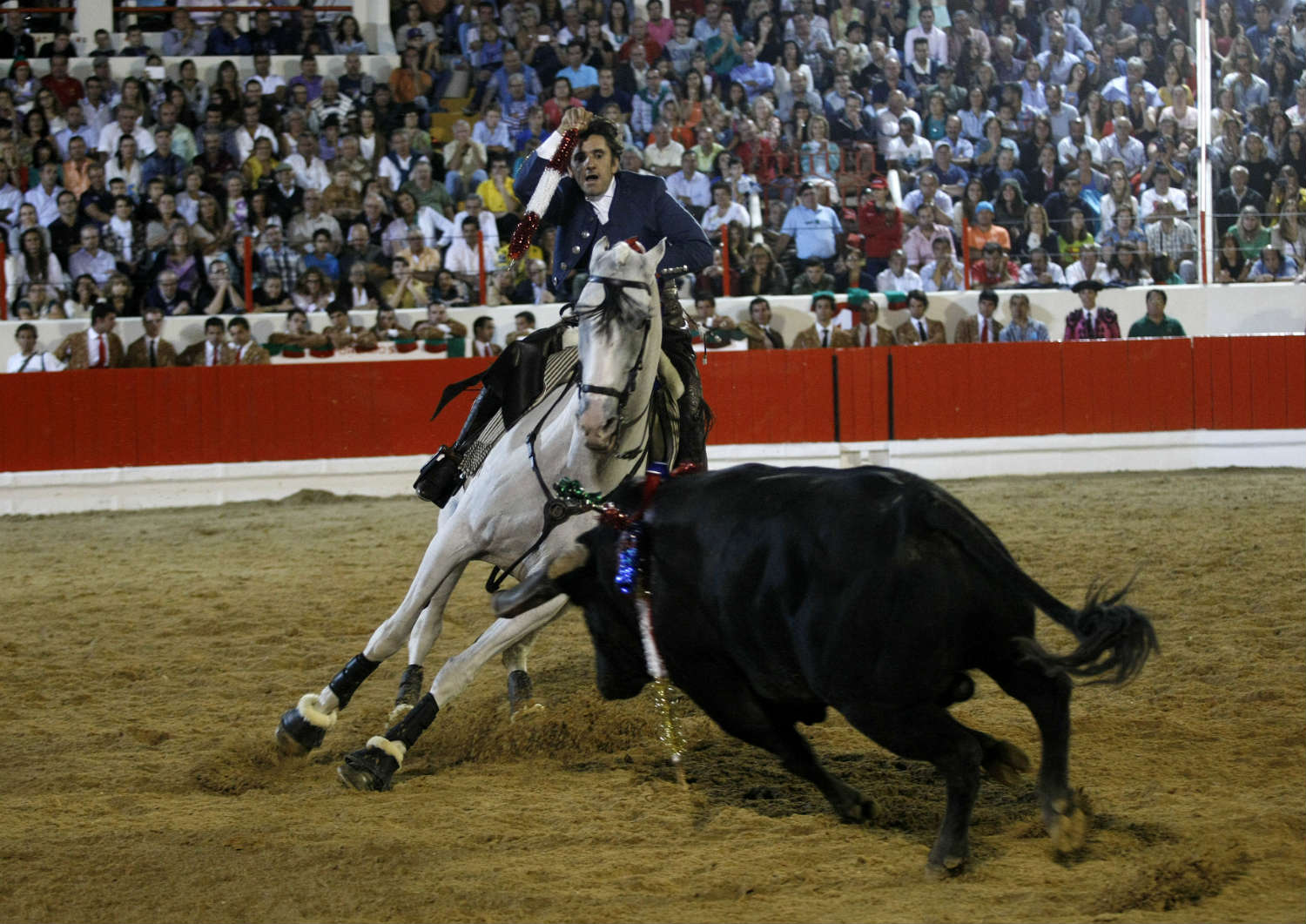 Ventura conquista Alcochete a pesar de los toros de Passanha