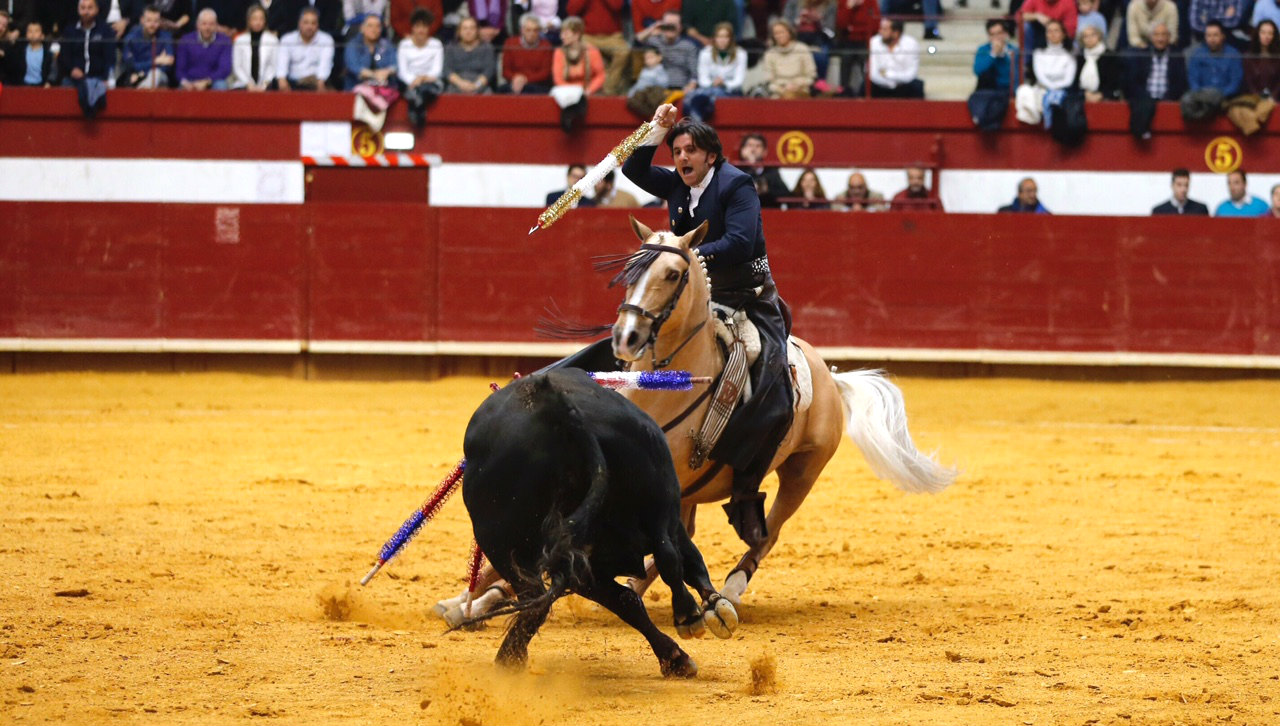 Ventura renueva su idilio con La Flecha