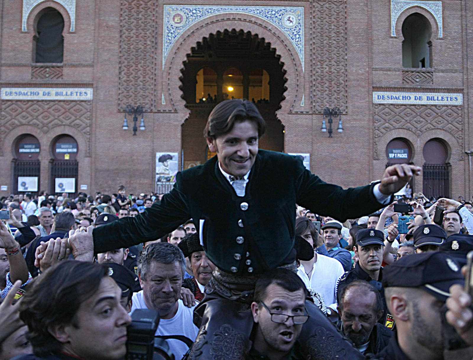 Unanimidad y clamor ante el triunfo de Ventura en Madrid