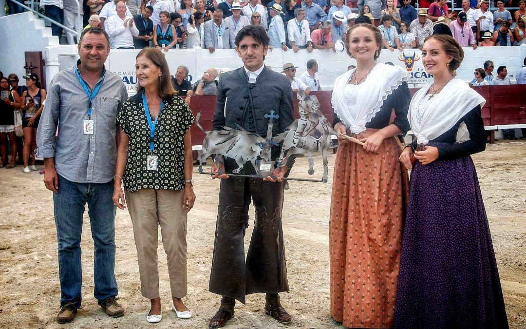 Diego Ventura gana el Rejón de Oro en Méjanes