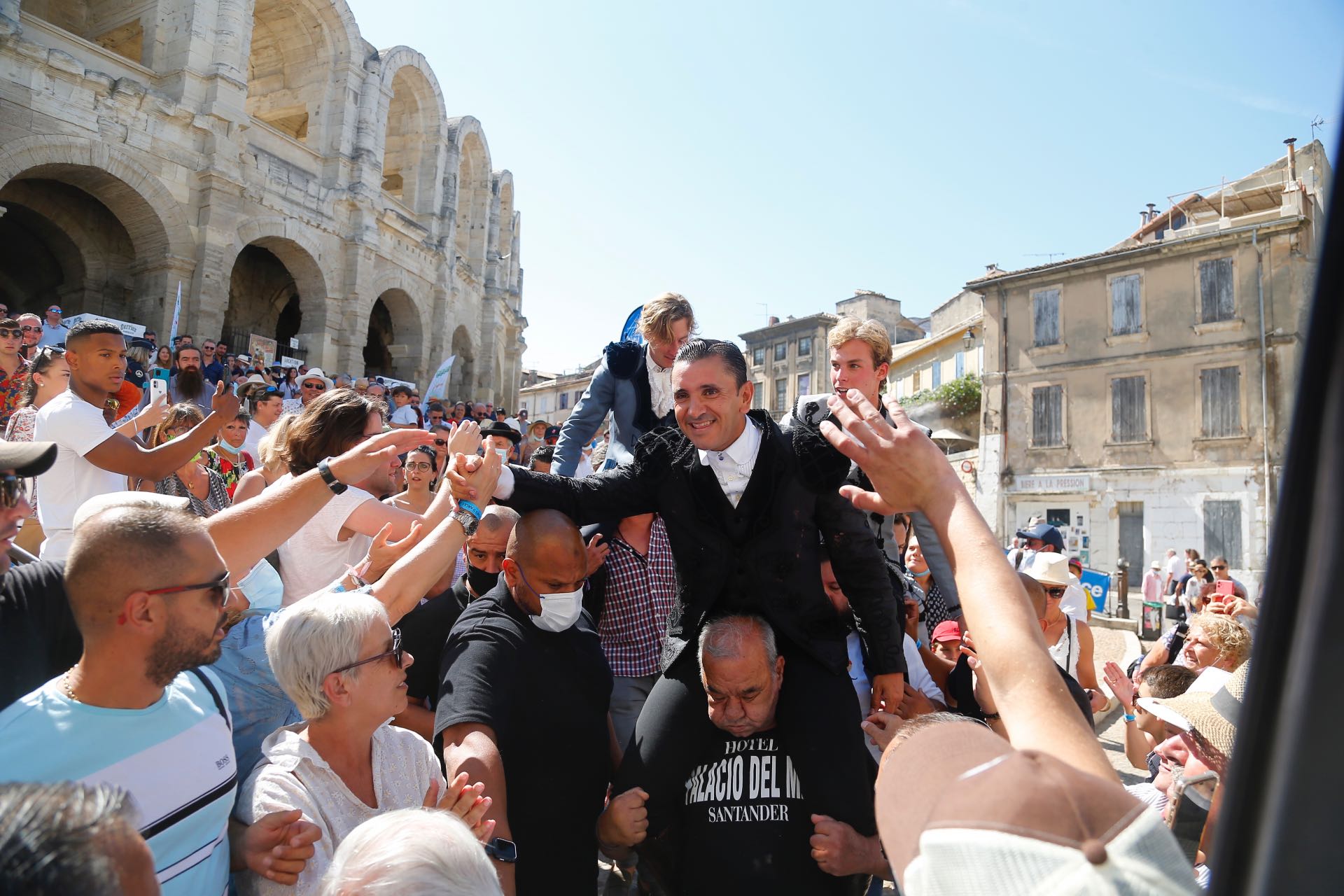 Portada Arles